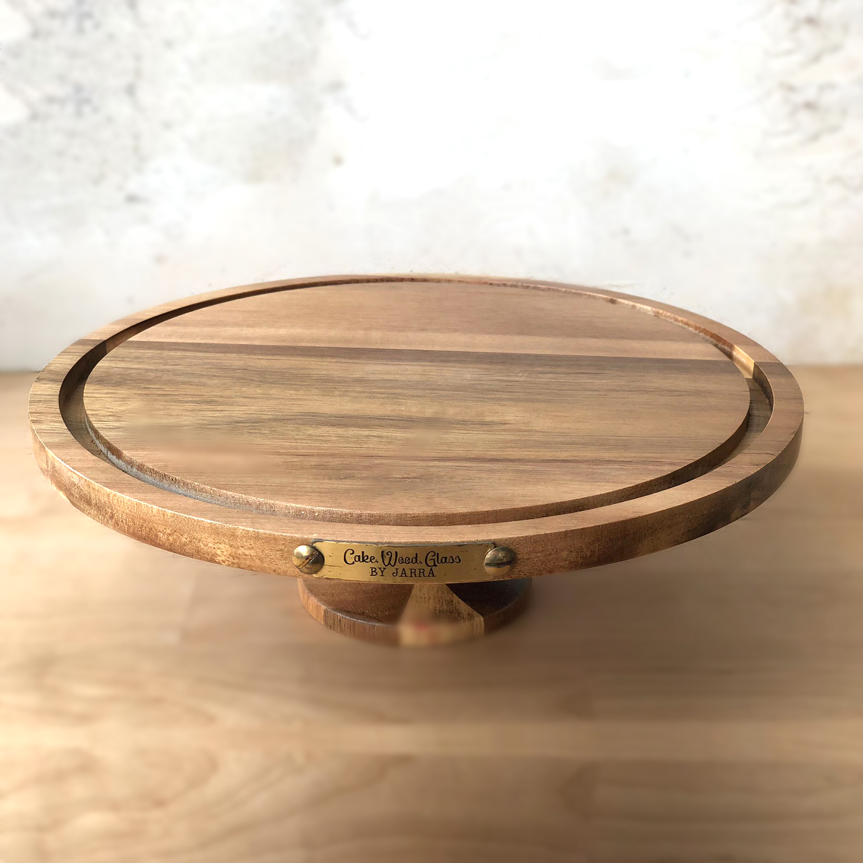 Jarra. Cake Stand Amazon Acacia wood without glass dome