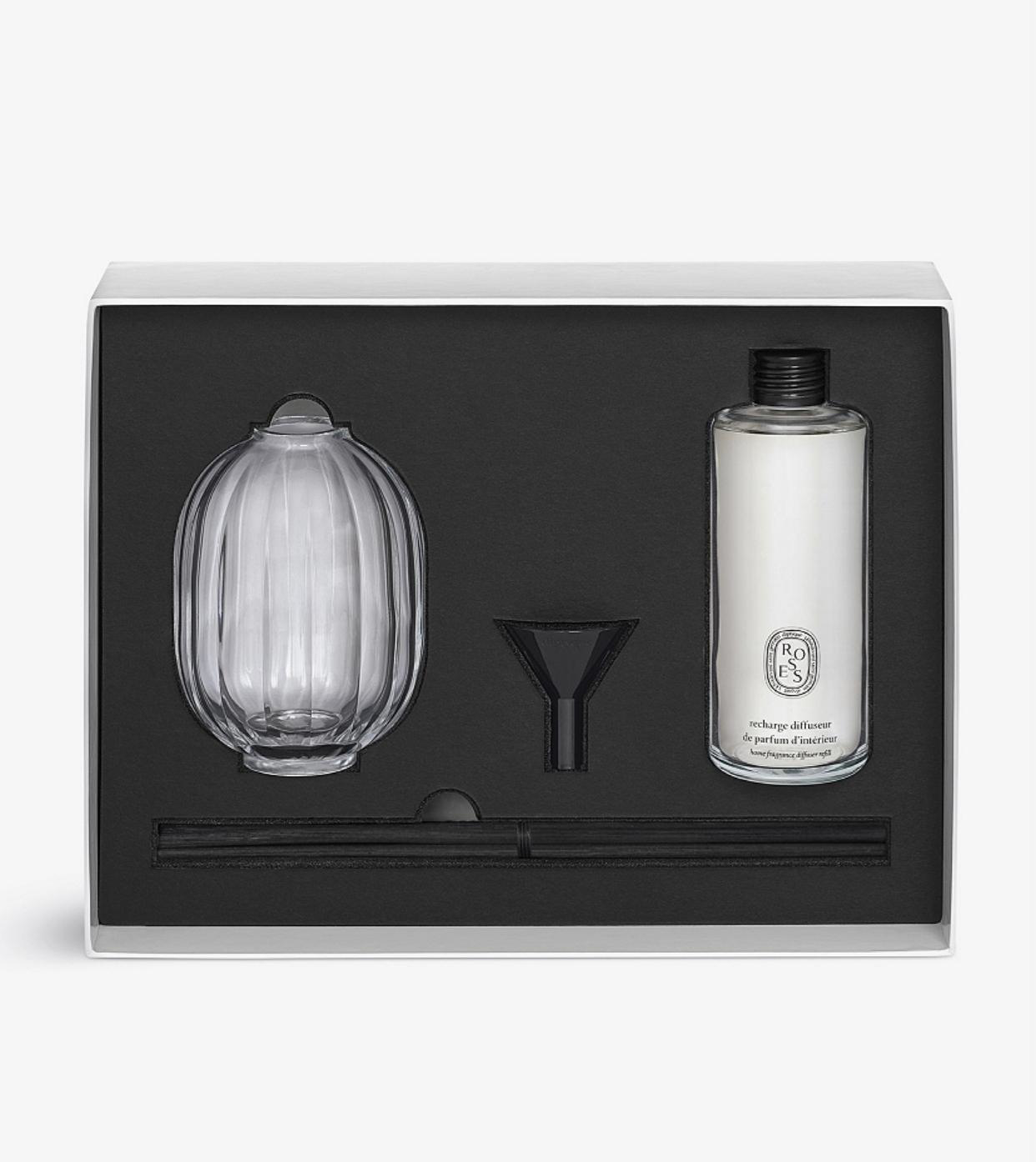 Jarra. Diptyque Roses Reed Diffuser and Refill Set